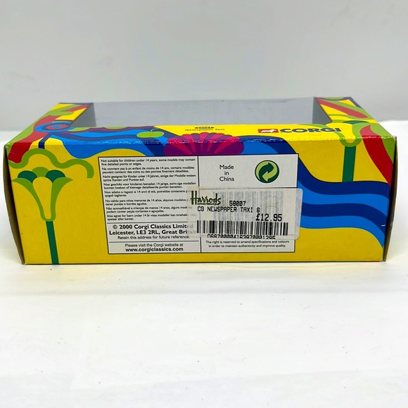 2000 Corgi The Beatles London Taxi Newspaper Die Cast Car - Picture 3 of 3